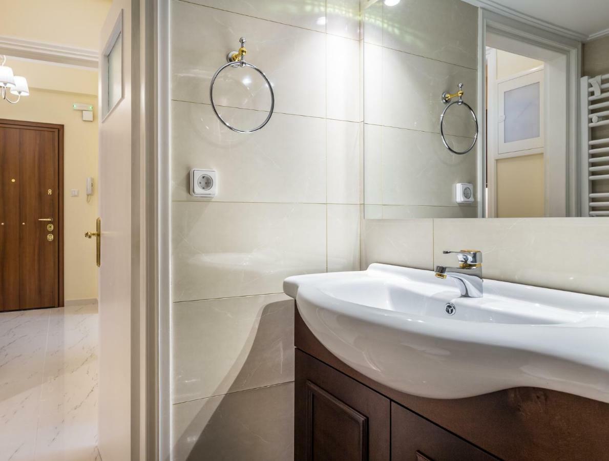 Chic Flat In Kolonaki Next To American Embassy Атина Екстериор снимка